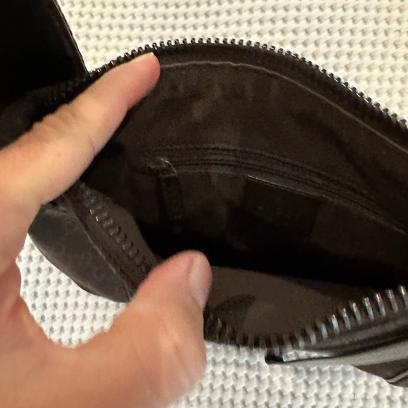 GUCCI vintage chocolate brown canvas logo bag - Picture 7 of 10